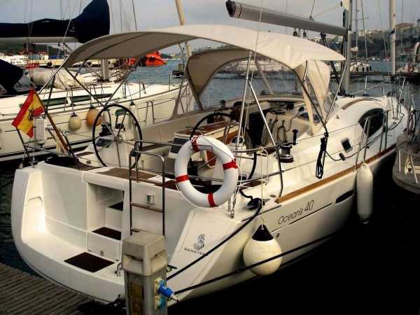 BENETEAU — OCEANIS 40 (2011)