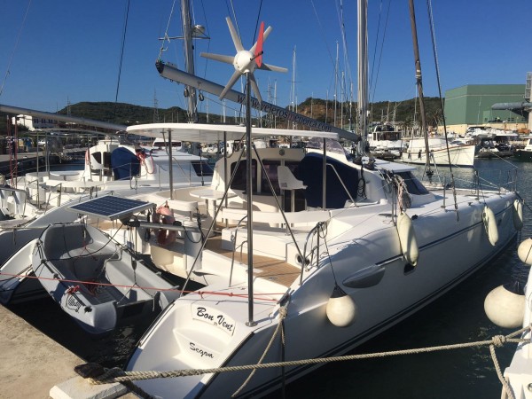 FOUNTAINE PAJOT — LAVEZZI 40 QUATUOR (2005)