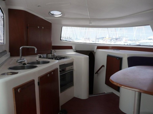 FOUNTAINE PAJOT — LAVEZZI 40 QUATUOR (2005)